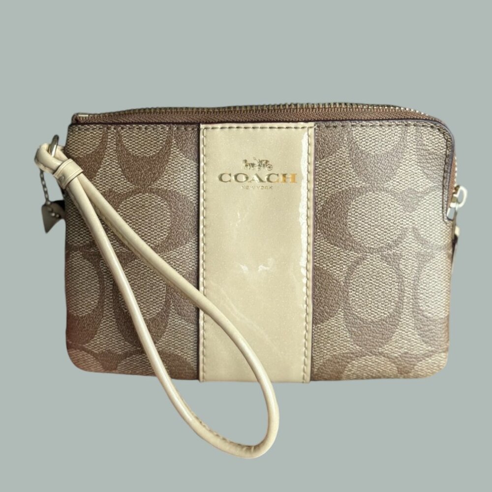Coach Cream Coin Purse